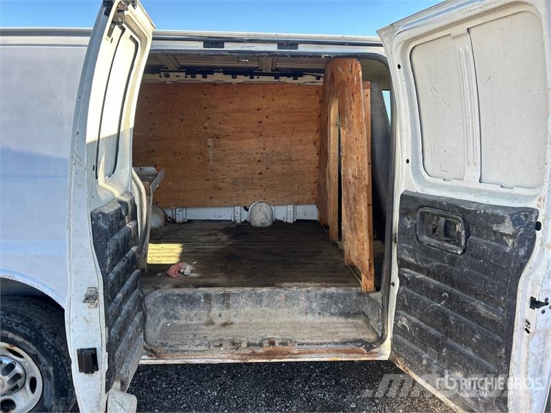 Chevrolet Express 2500 Cargo Van Dostavna vozila / kombiji