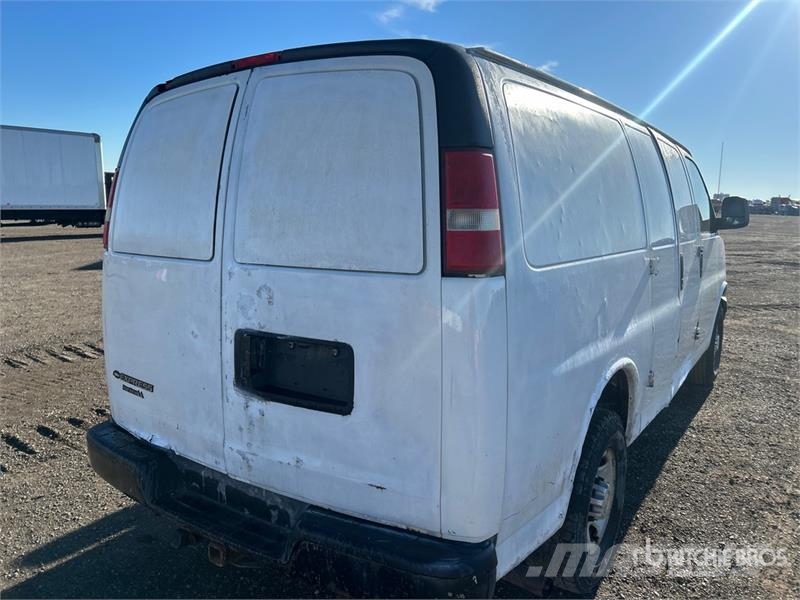 Chevrolet Express 2500 Cargo Van Dostavna vozila / kombiji