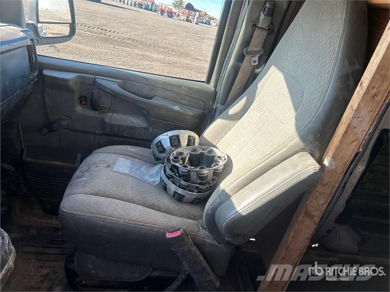 Chevrolet Express 2500 Cargo Van Dostavna vozila / kombiji