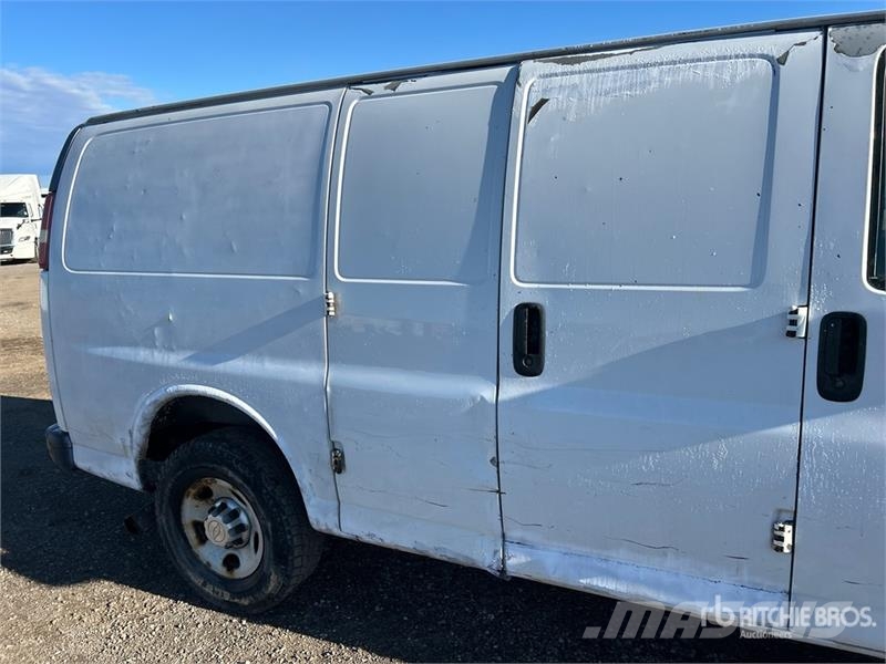 Chevrolet Express 2500 Cargo Van Dostavna vozila / kombiji