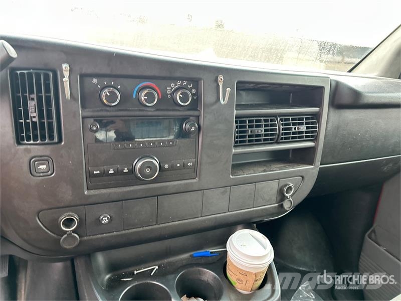 Chevrolet Express 2500 Cargo Van Lätta skåpbilar