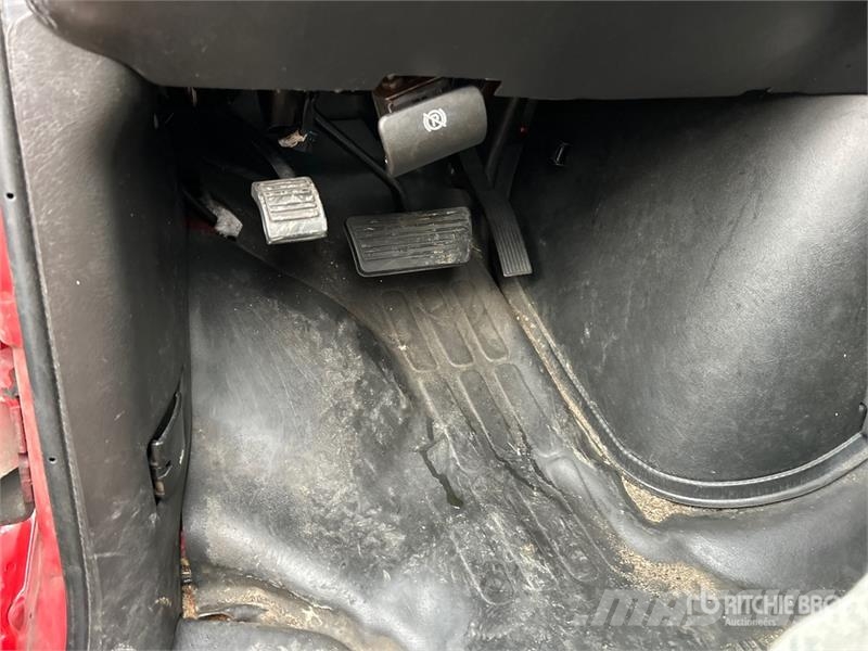 Chevrolet Express 2500 Cargo Van 패널 화물차