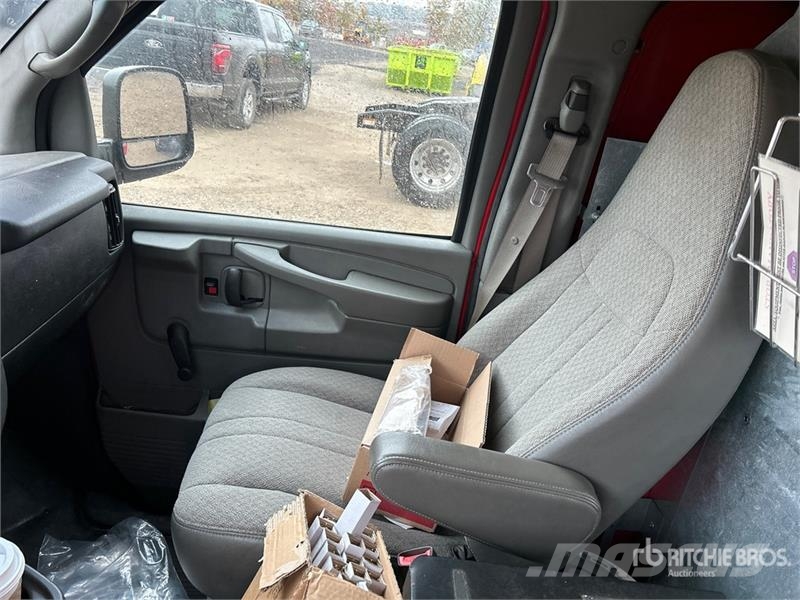 Chevrolet Express 2500 Cargo Van Lätta skåpbilar