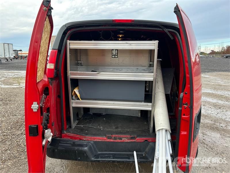 Chevrolet Express 2500 Cargo Van 패널 화물차