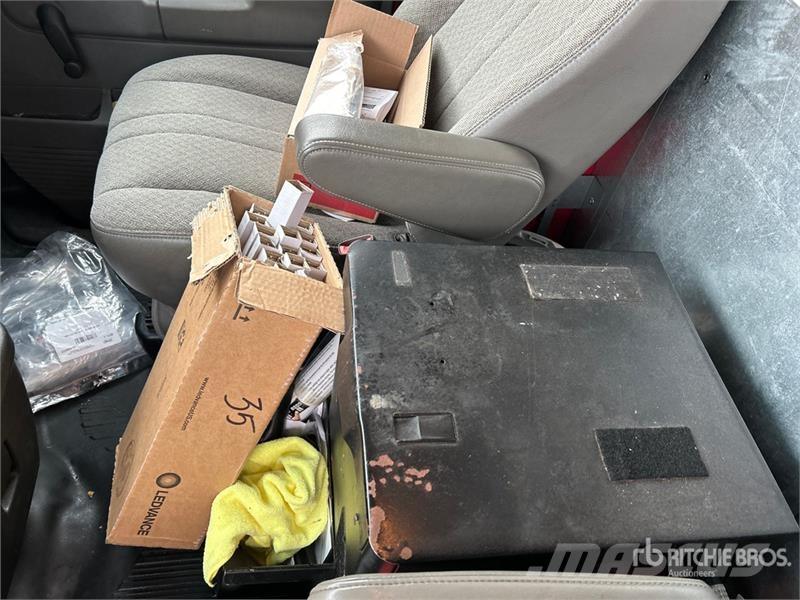 Chevrolet Express 2500 Cargo Van Lätta skåpbilar