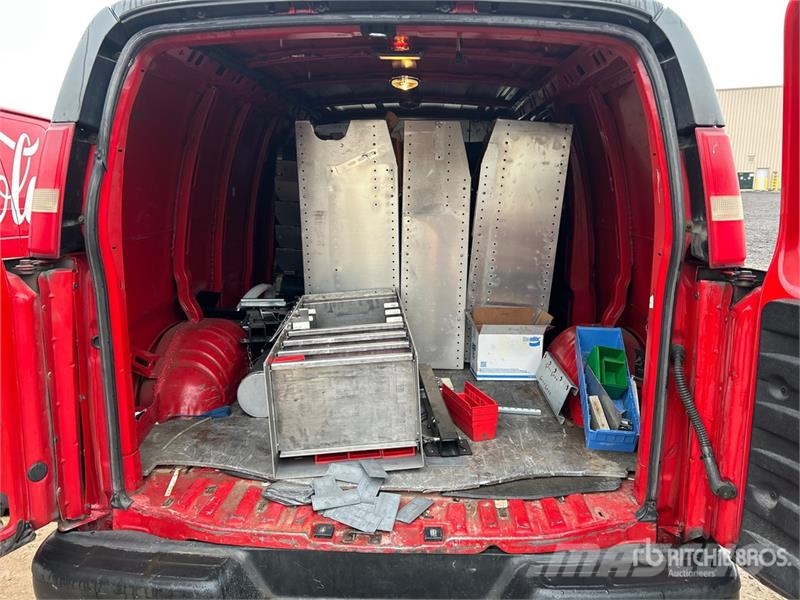Chevrolet Express 2500 Cargo Van Lätta skåpbilar