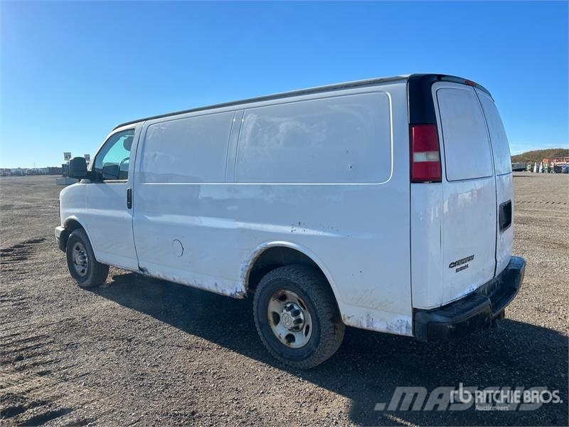 Chevrolet Express 2500 Cargo Van Dostavna vozila / kombiji
