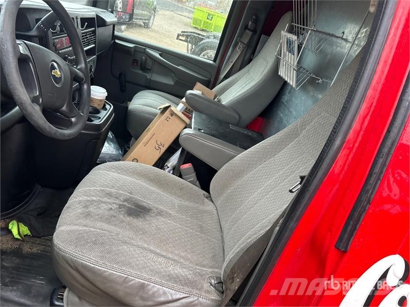 Chevrolet Express 2500 Cargo Van Lätta skåpbilar