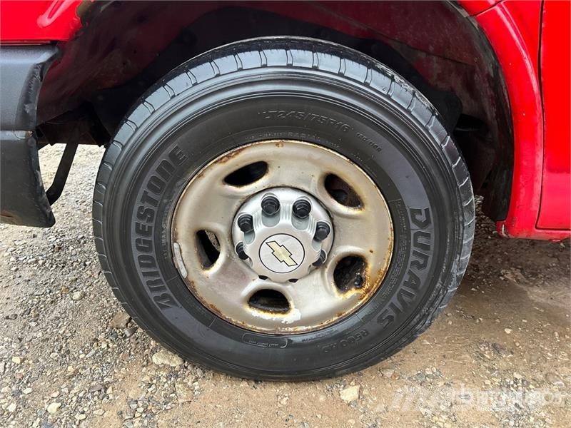 Chevrolet Express 2500 Cargo Van Lätta skåpbilar