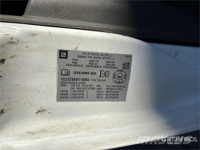 Chevrolet Express 3500 Pacēlāji uz automašīnas bāzes