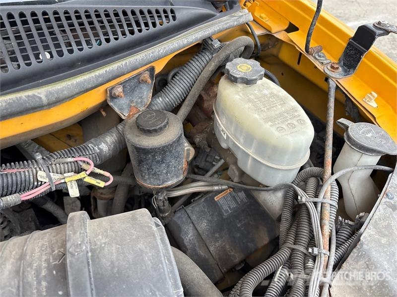Chevrolet Express 3500 4x2 20-Seat School Bus Mini bus