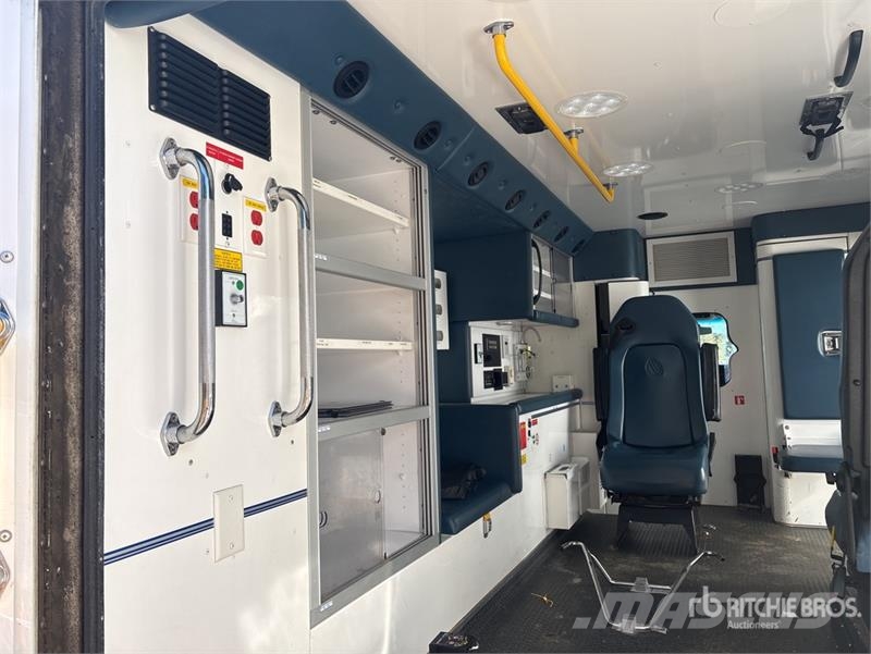 Chevrolet Express 4x2 Ambulance Машини швидкої допомоги