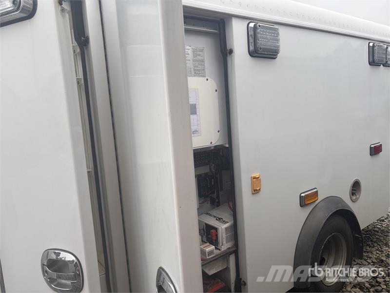 Chevrolet Express 4x2 Ambulance Ambulante