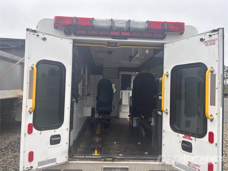 Chevrolet Express 4x2 Ambulance Ambulante