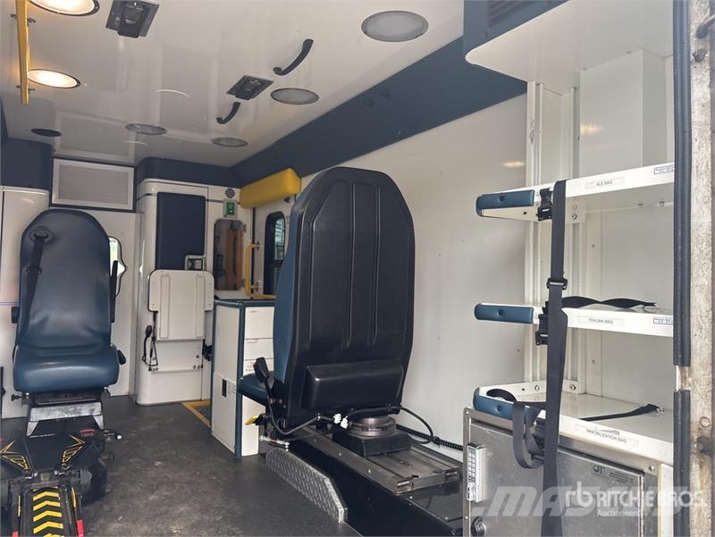 Chevrolet Express 4x2 Ambulance Ambulante