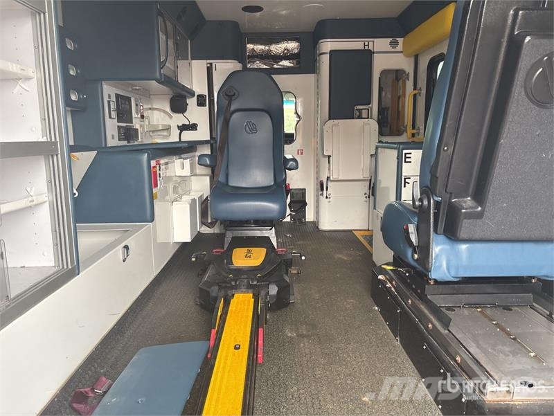 Chevrolet Express 4x2 Ambulance Ambulances