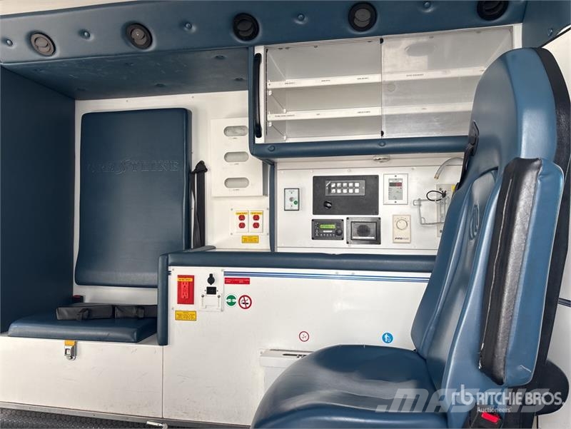 Chevrolet Express 4x2 Ambulance Машини швидкої допомоги