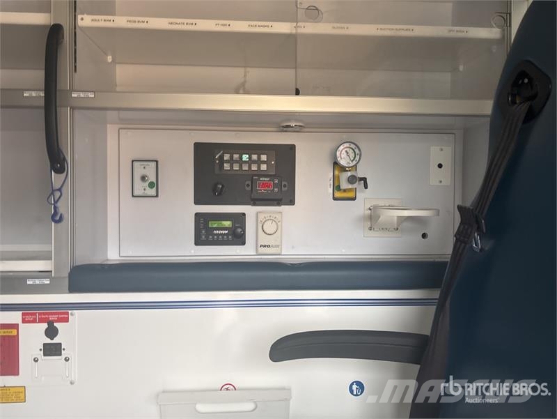 Chevrolet Express 4x2 Ambulance Ambulante