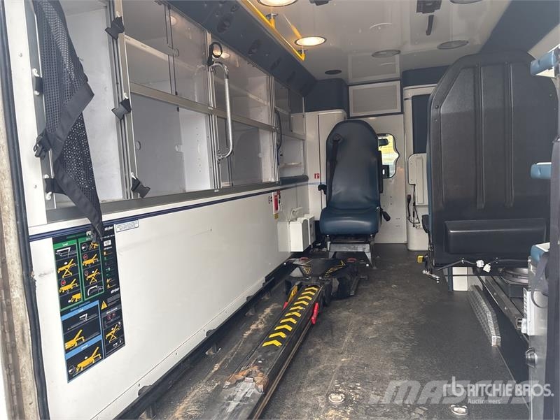 Chevrolet Express 4x2 Ambulance Ambulante