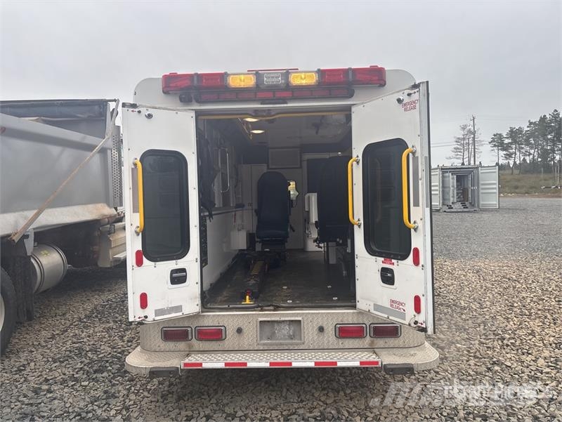 Chevrolet Express 4x2 Ambulance Ambulante