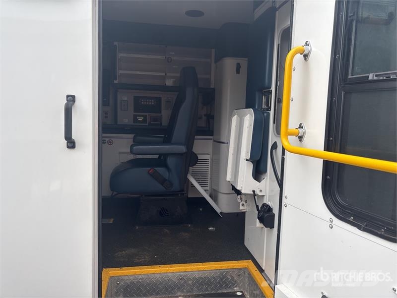Chevrolet Express 4x2 Ambulance Ambulances