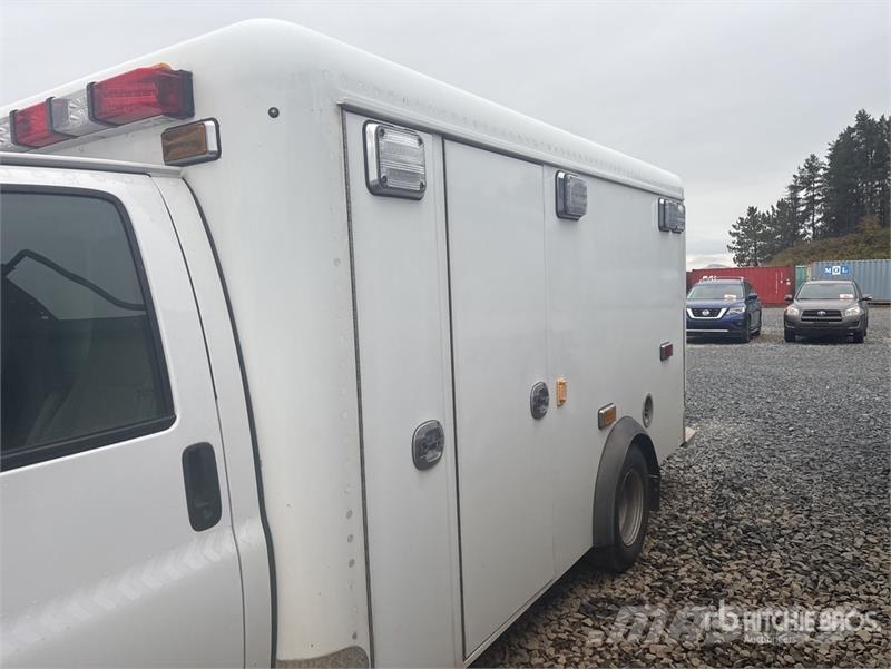 Chevrolet Express 4x2 Ambulance Ambulante
