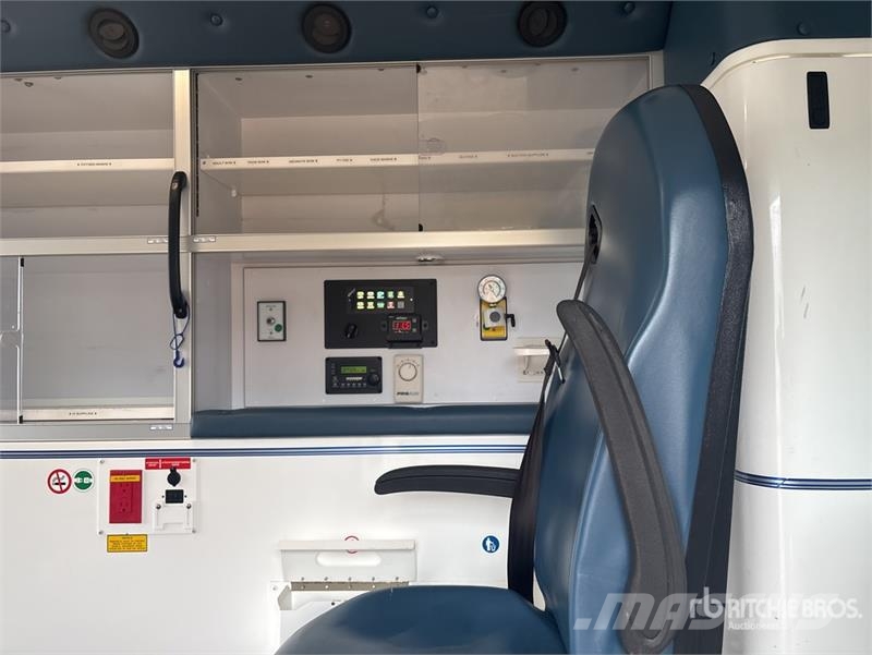 Chevrolet Express 4x2 Ambulance Ambulante