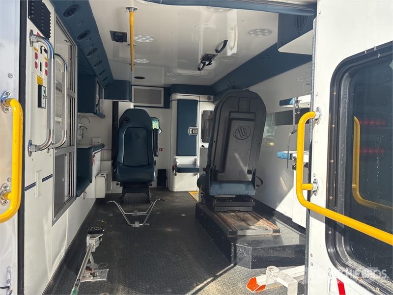 Chevrolet Express 4x2 Ambulance Машини швидкої допомоги