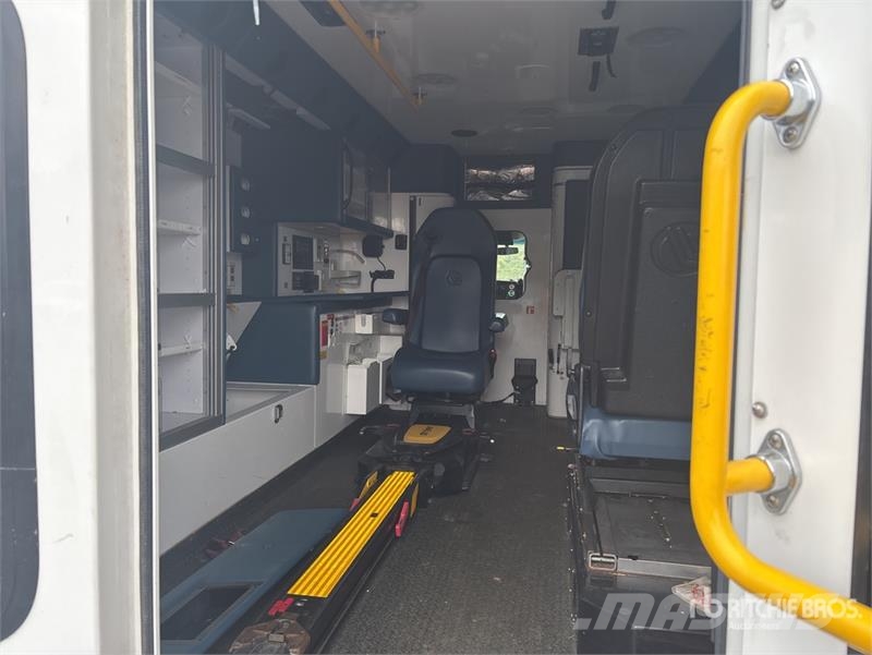 Chevrolet Express 4x2 Ambulance Ambulances