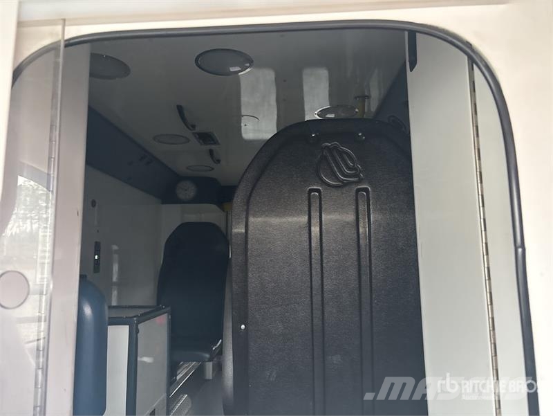 Chevrolet Express 4x2 Ambulance Ambulante