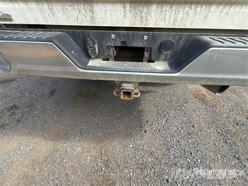 Chevrolet K2500 Прочие фургоны