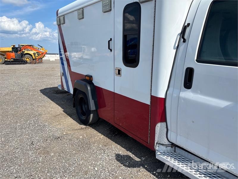 Chevrolet REBUILT Express 3500 4x2 Ambulance Krankenwagen