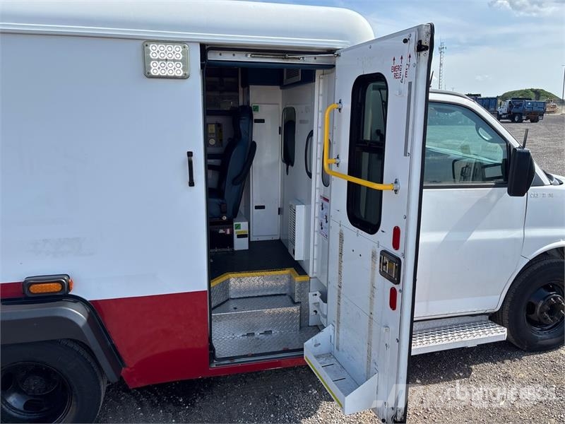 Chevrolet REBUILT Express 3500 4x2 Ambulance Krankenwagen