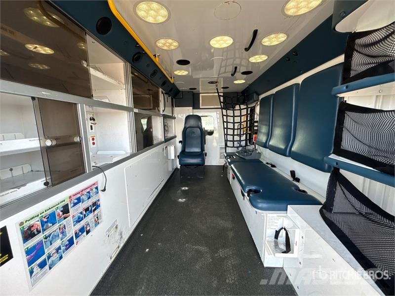 Chevrolet REBUILT Express 3500 4x2 Ambulance Krankenwagen