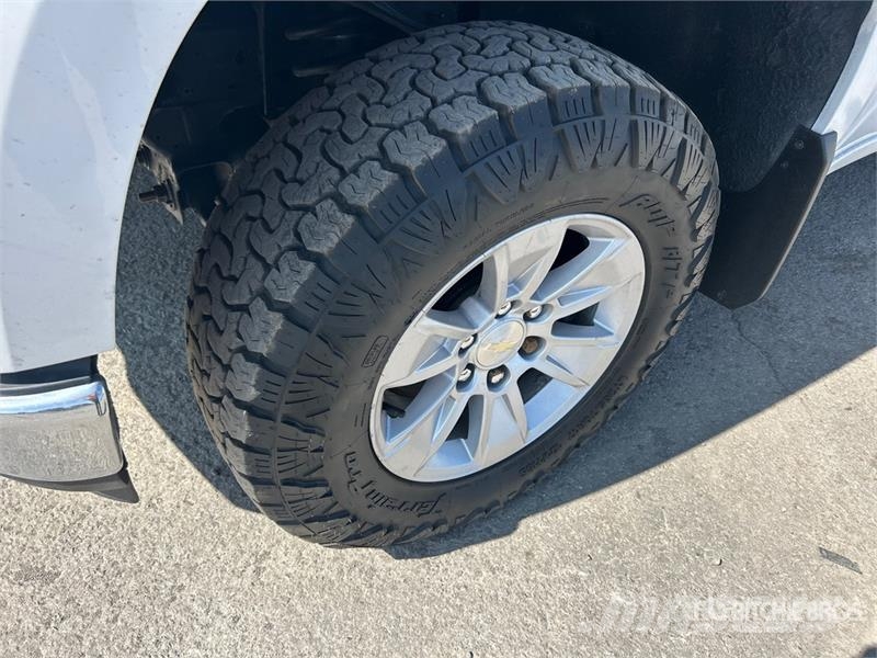 Chevrolet Silverado 1500 LT 4x4 Crew Cab Pickup Andre