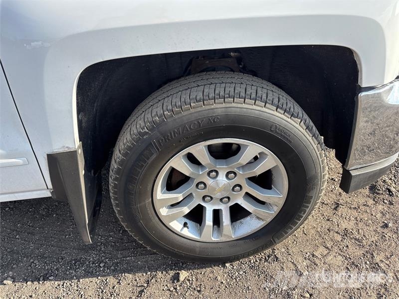 Chevrolet Silverado 1500 LD 4x4 Extended Cab Pickup Diger