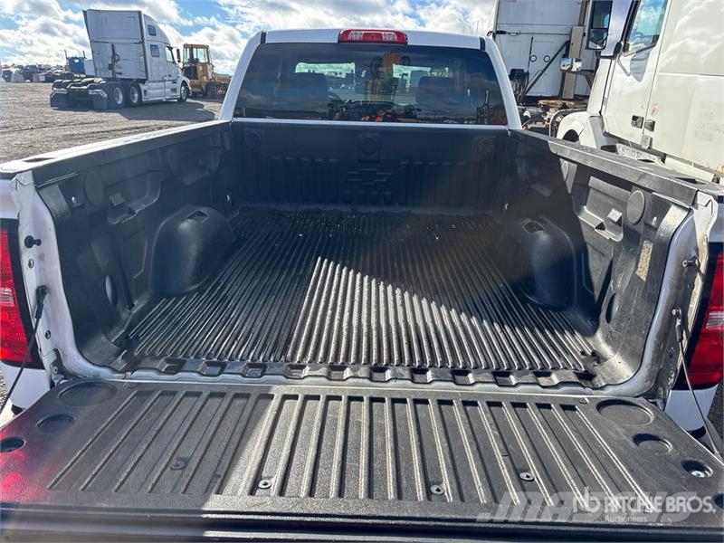 Chevrolet Silverado 1500 LT 4x4 Extended Cab Pickup Прочие фургоны