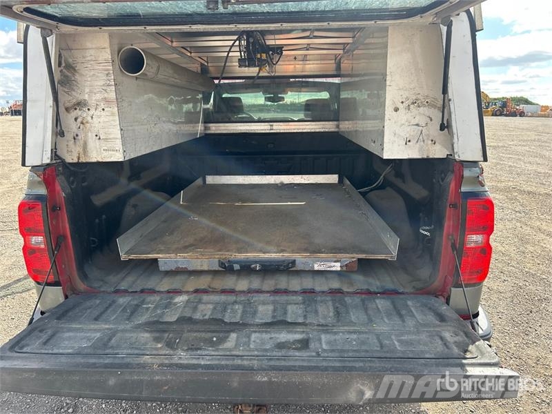 Chevrolet Silverado 1500 4x4 Extended Cab Pickup Прочие фургоны