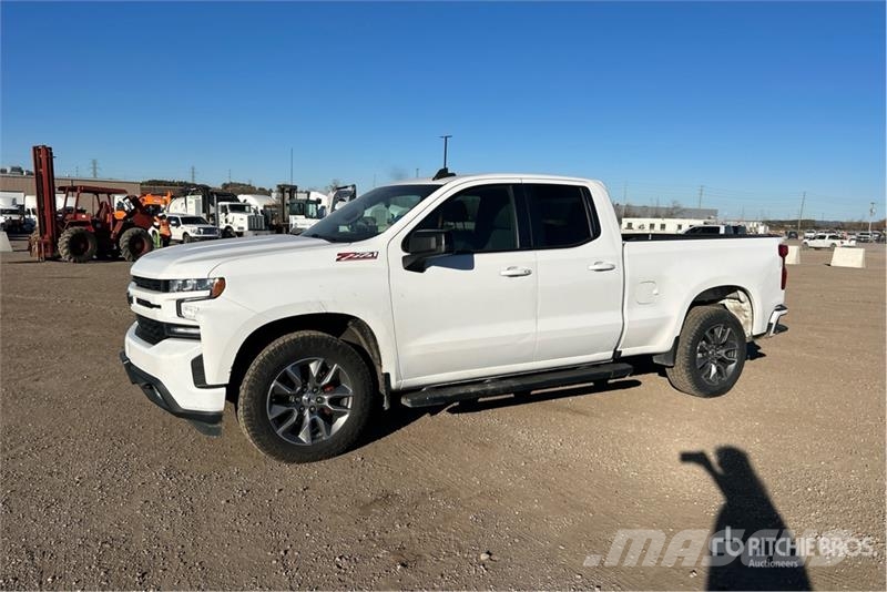 Chevrolet Silverado 1500 Z71 4x4 Extended Cab Pickup Autre fourgon / utilitaire