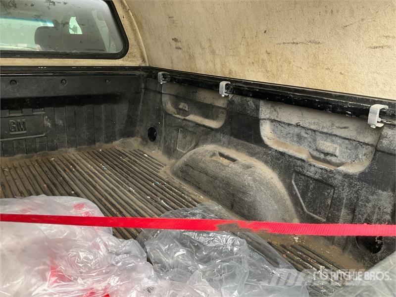 Chevrolet Silverado 1500 LS 4x4 Extended Cab Cheyenne Editio Інше