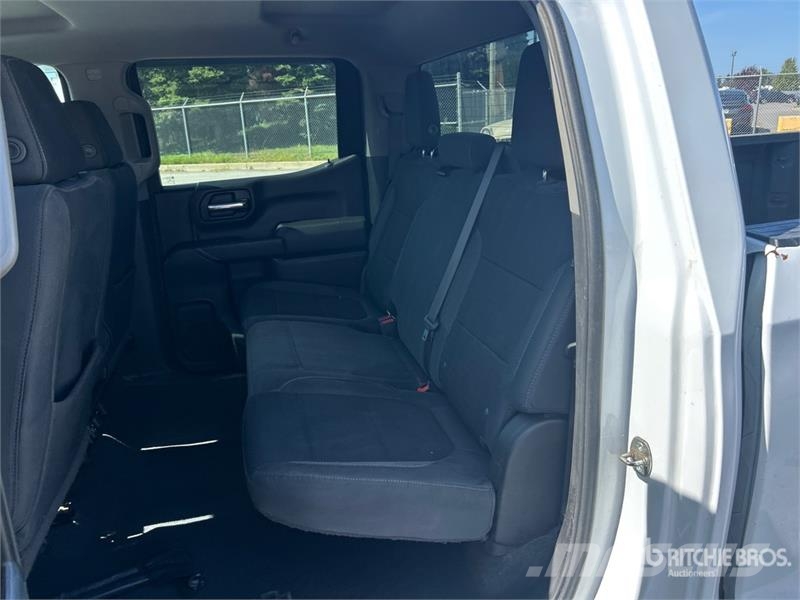 Chevrolet Silverado 1500 LT 4x4 Crew Cab Pickup Andre