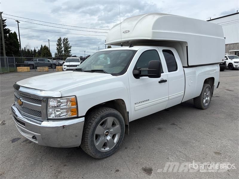 Chevrolet Silverado 1500 4x4 Extended Cab Pickup Прочие фургоны