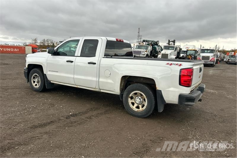 Chevrolet Silverado 1500 4x4 Extended Cab Pickup Інше