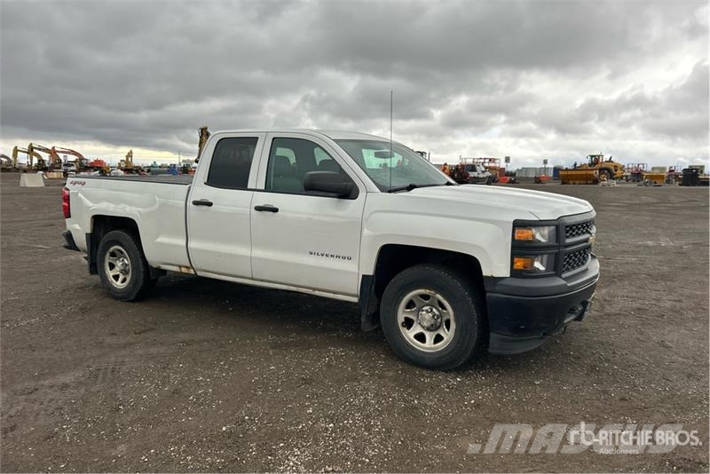 Chevrolet Silverado 1500 4x4 Extended Cab Pickup Інше