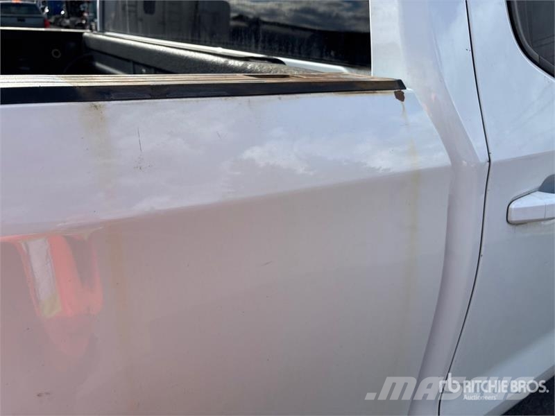 Chevrolet Silverado 1500 LT 4x4 Crew Cab Pickup Otras furgonetas