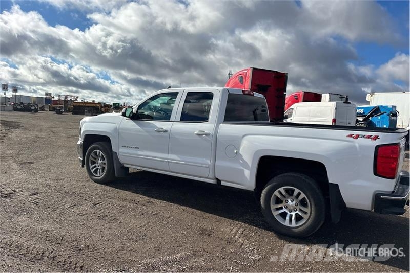 Chevrolet Silverado 1500 LT 4x4 Extended Cab Pickup Прочие фургоны