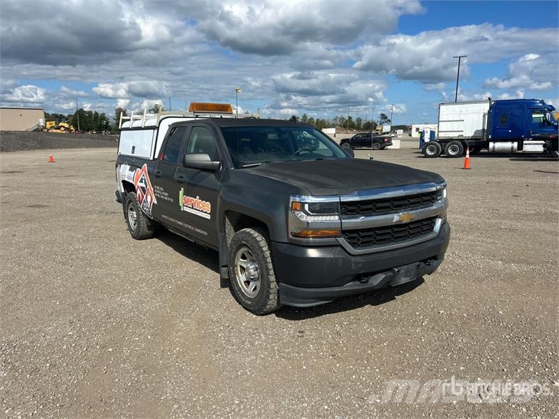 Chevrolet Silverado 1500 4x4 Extended Cab Pickup Прочие фургоны