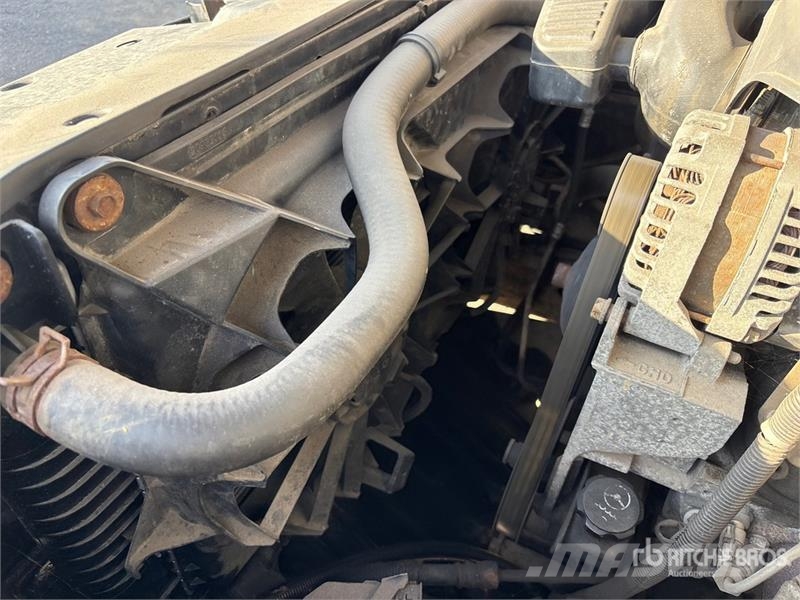Chevrolet Silverado 1500 LS 4x4 Extended Cab Pickup Övriga bilar