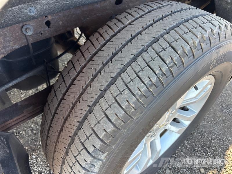 Chevrolet Silverado 1500 LD 4x4 Extended Cab Pickup Diger
