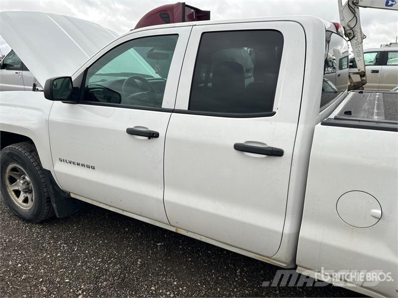 Chevrolet Silverado 1500 4x4 Extended Cab Pickup Інше